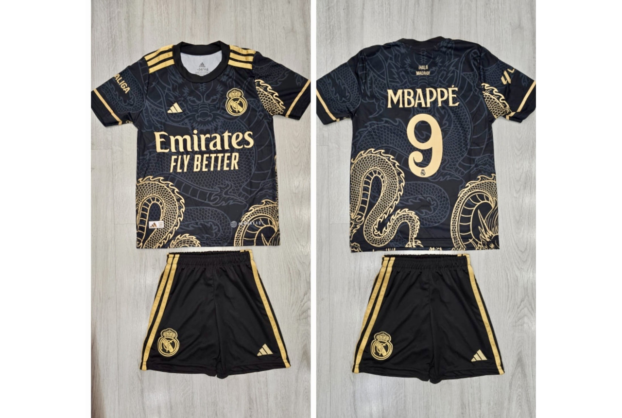8353 Детски футболен комплект REAL MADRID MBAPPE 9 